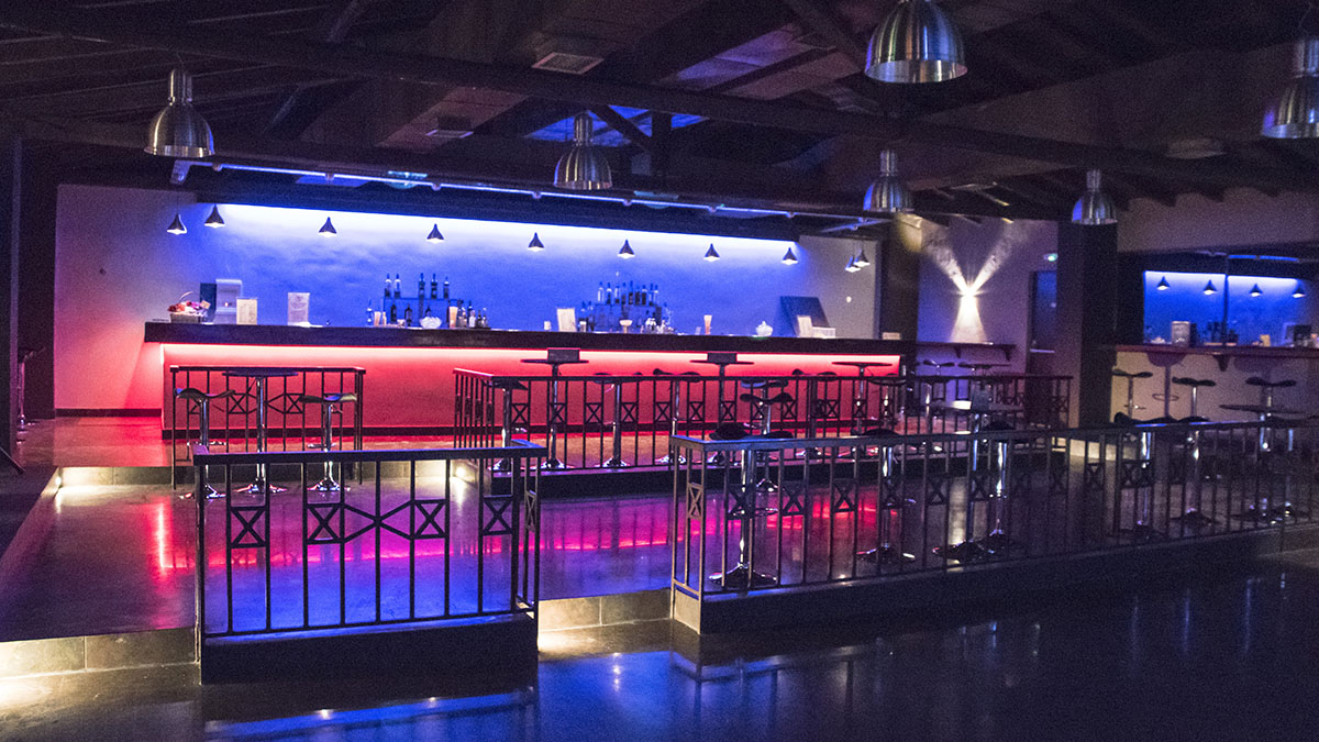 Canvas by Mitsis Messonghi